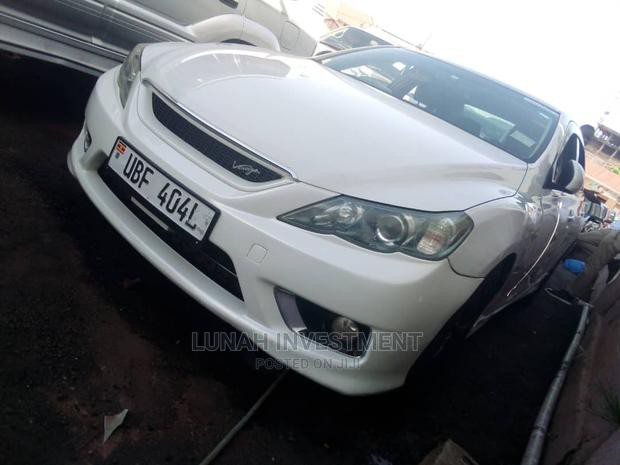 Toyota Mark X 2010