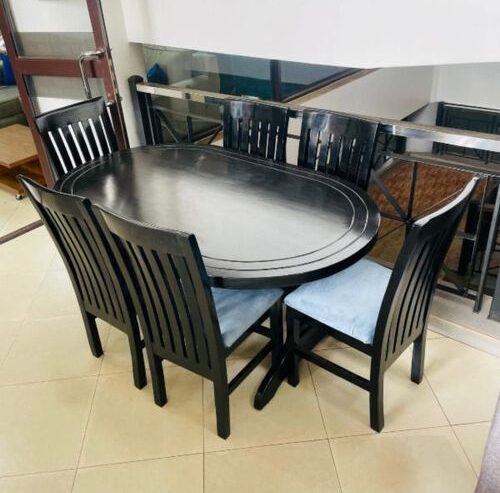 Oval 6 seater dining set