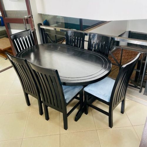 Oval 6 seater dining set