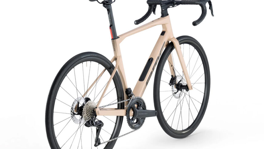 2025 Bmc Roadmachine One Road Bike (KINGCYCLESPORT)