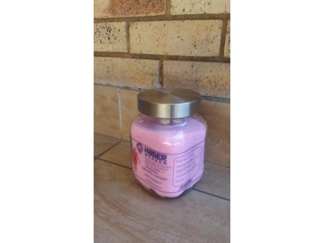 White & pink embalming powder in Kampala+27 63 480 9853