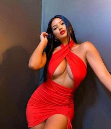 ꧁Call girls in Dwarka Sector 13 DELHI⧸⧸⪻# 9953525677⪼⧸⧸