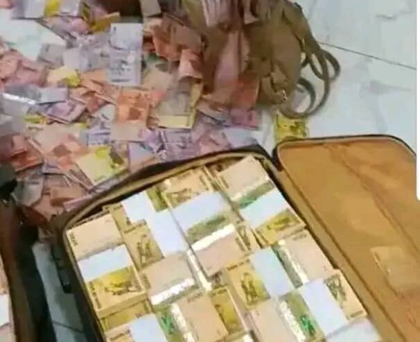 ILLUMINATI AGENT CONFIRMED IN UGANDA KAMPALA CALL+25677