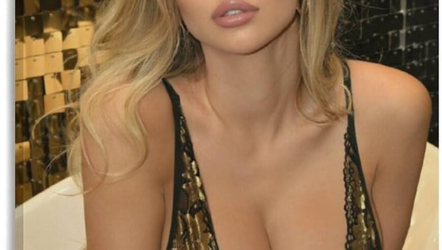 Call Girls in Maharani Bagh Delhi 9220910337