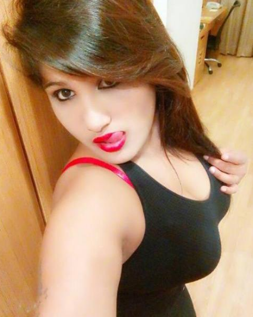 Call Girls in Sarojini Nagar →꧂9718440226 SERVICE Escor